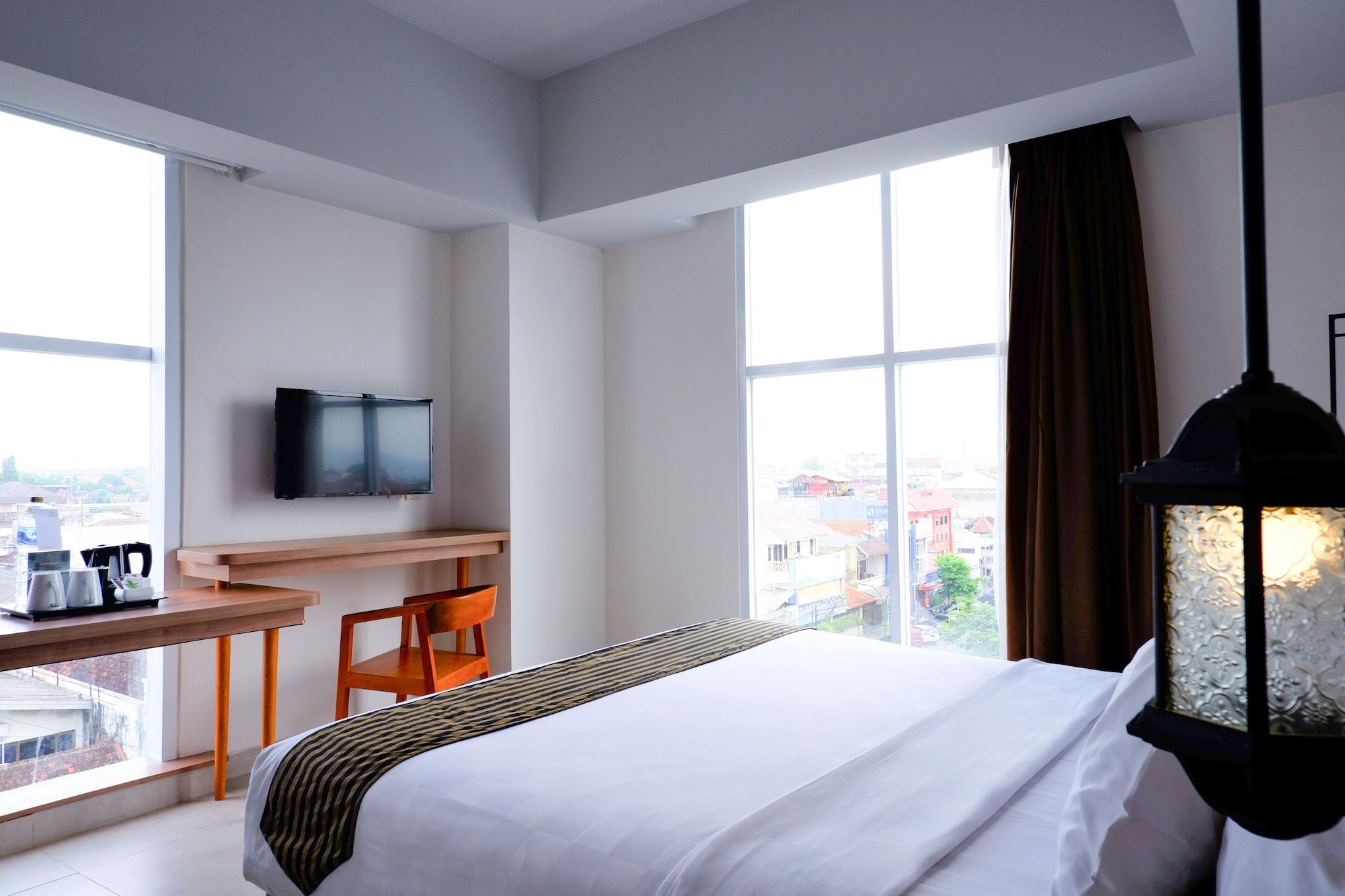 Khas Tugu Hotel Yogyakarta Exterior photo