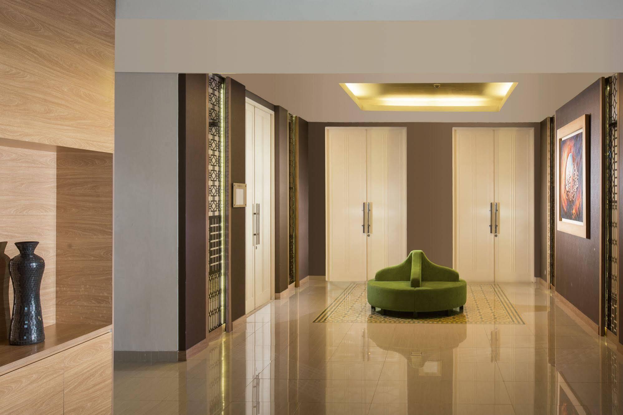 Khas Tugu Hotel Yogyakarta Exterior photo