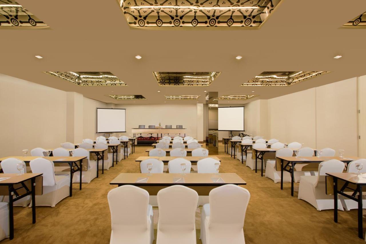 Khas Tugu Hotel Yogyakarta Exterior photo